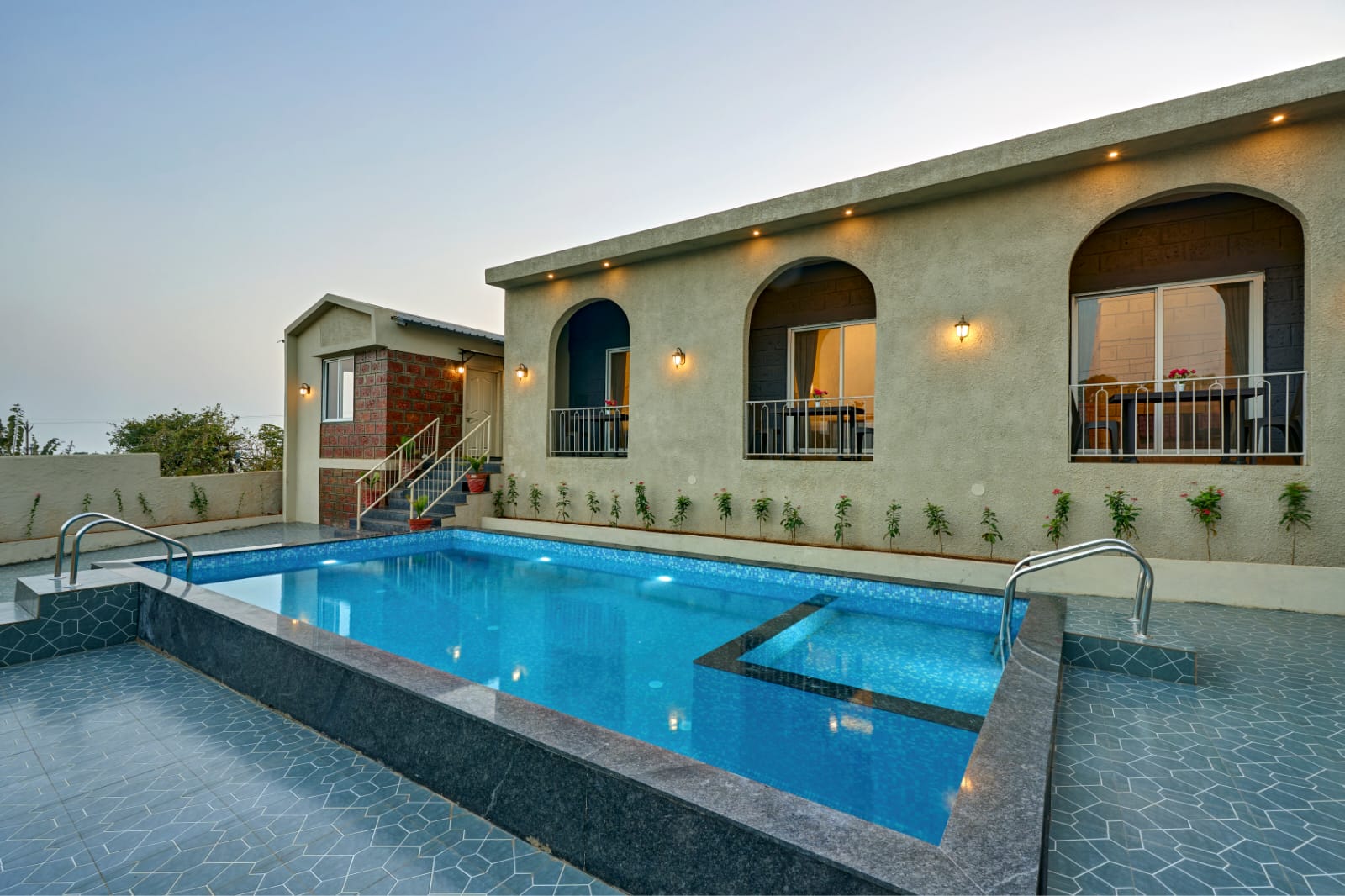 Breeze Resort Panhala