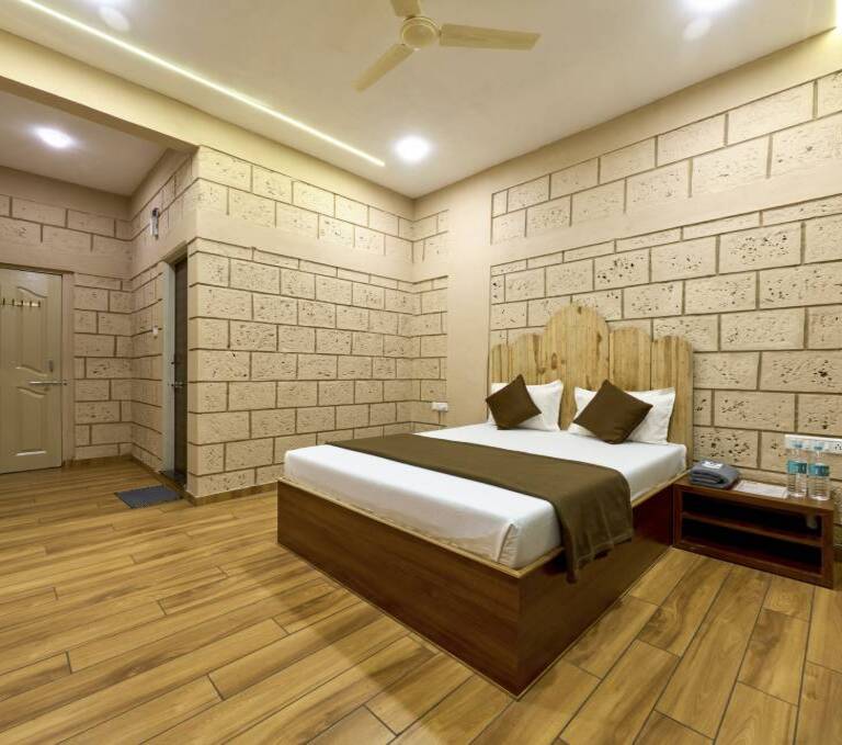 Breeze Resort Panhala5